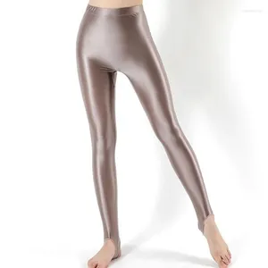 Pantalon féminin Summer Spring Femmes Men Glossy Step sur les leggings de natation à pied plus