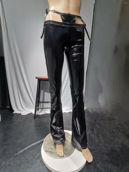 Pantalones de mujer con apariencia mojada de PVC acampanados de cuero sintético brillante de PU, pantalones acampanados de cintura baja, tanga pequeña, polainas de una pieza, abrazadores de cadera