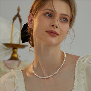 Collar de perlas para mujer, collar de perlas de imitación redondas de color blanco lechoso de 6/8 mm, joyería exquisita para boda chapada en oro de 14 quilates / regalos de joyería para dama de honor