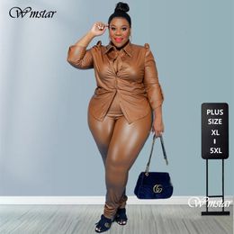 Vêtements de pantalons de taille plus pour femmes Pu deux pièces de pièces Office pose à manches longues pantalons haut de gamme Solides tenues de mode en gros Drop 230811