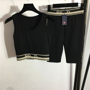 Dames plus size tracksuits Designer Letters Dames Tracksuit Zomer Mouwloze gevoerde mode Black Yoga Outfits MacV