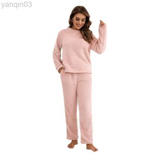 Survêtements de grande taille pour femmes Femmes hiver costume décontracté en peluche à capuche grande taille ensemble de pull en vrac décontracté vêtements de maison double face en peluche deux pièces ensemble pour les femmes L220905