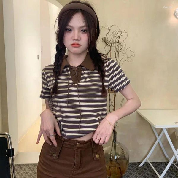 Vêtements de polos pour femmes T-shirt à manches courtes Brown Striped Top Polo Col Shirt Crop T-Shirts Summer 2024 Polyester Korean Style Cotton Coton mignon