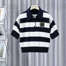 Designer de polos féminin Nanyou Spring / été Coton Polon Polo Neck Striped T-shirt Short à manches exquises et élégant style urbain