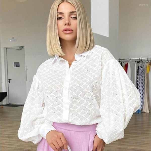 Chemises en coton pour femmes Fashion Fashion Fashion pour l'été vintage Hollow-Out Chic Elegant Blouse Blusa Feminina 2023