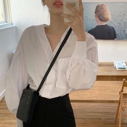 POLOS FEMMES CORÉAN CORIE CHIQUE FRENS MINORIE FRANTIPLE Spring and Automn Vêtements élégants Slimming Polydold Pure White Shirt V-Neck Puff Sleeve Loose