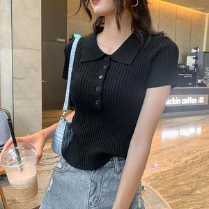 T-shirt à col polos de polos pour femmes pour les femmes à bouton slim simple femme tricot coréen vêtements esthétique Vêtements de vêtements harajuku