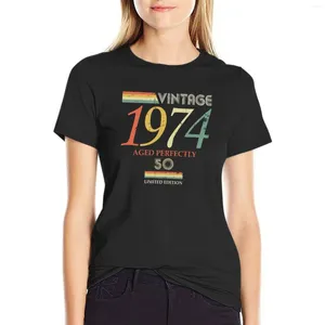 Polos de femmes vintage 1974 50e anniversaire vieilli t-shirt t-shirt t-shirt pour femmes robe blanche sexy