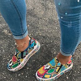Dames PU Snake SnakeSkin Sneakers Gemengde Kleuren Platform Plus Size Casual Schoenen Schoenen Outdoor Slip-on Loafers Plus Size