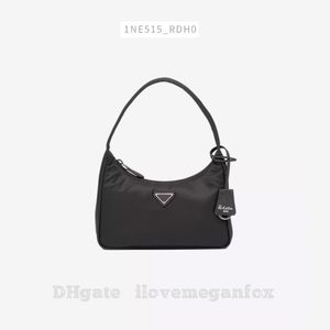 Dames Re-Edition 2000 gerecycled nylon Hobo Underarm Bag Fashion Bags Schoudertassen Zwart artikelnummer: 1NE515_RDH0