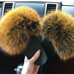 Mujeres Real Fur Furry Summer Slipper Sandalias de playa Flip Flop Slides Pisos Mujer Zapatos al aire libre Fluffy Fox Y200423 GAI GAI GAI