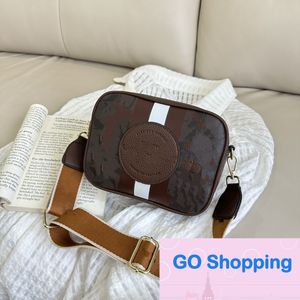 Match à tarte ronde pour femmes tendance de caméra couleur assortir le sac de croix de secteur unique Summer Preppy Style