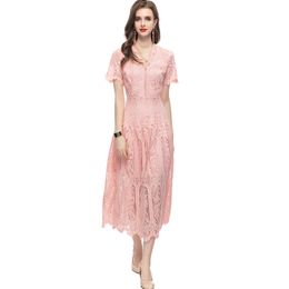 Robes de piste pour femmes Sexy V couche à manches courtes Fashion High Street Lace Vestidos