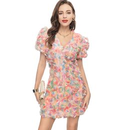 Robes de défilé pour femmes Sexy col en V manches courtes Appliques imprimé élégant créateur de mode crayon Vestidos