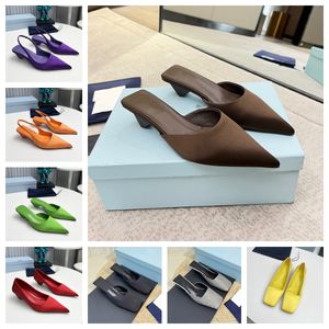 Chaussures pour femmes chaussures de créateur ballon de mariage formel avec des dames intellectuelles talons hauts sandales à talales minces chaussures à la mode slipper chaussures d'été fond plats