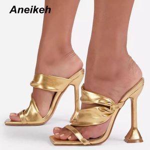 Chaussures pour femmes été mode plissé doux bande étroite PU solide talons aiguilles pantoufles rétro Zapatos De Mujer 210507