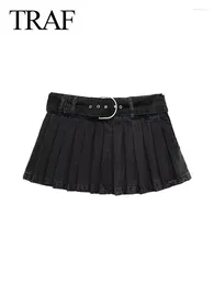 Shorts féminins 2024 Jupe de printemps chic élégant A-line largement plissée culottes moyennes de boucle métallique polyvalente ceinture femelle y2k