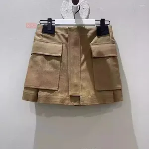 Shorts féminins 2024 Patchwork de poche printemps / été avec la taille minceur et la jupe plissée élégante Femmes