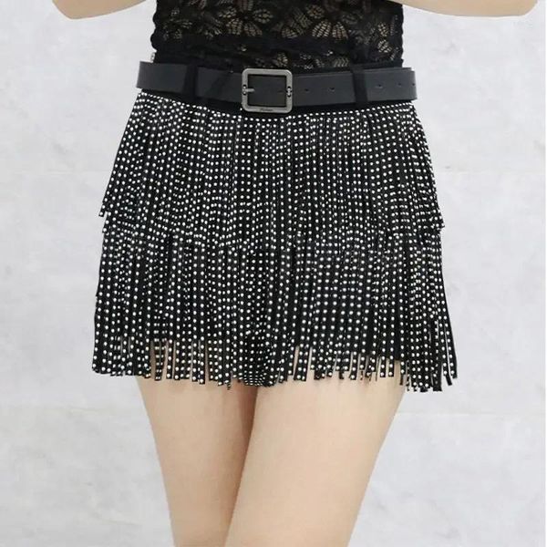 Shorts féminins 2024 Summer Black Sequins Tassels Streetwear Streetwear Korean Slim Chain Trend Pantal