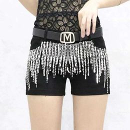 Shorts pour femmes paillettes noires Tassels shorts denim shorts féminins strtwear 2023 Été Nouveau pantalon de chaîne mince coréenne