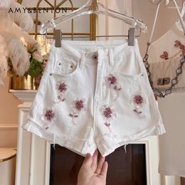 Dames shorts Crystal Besmeted pailletten witte jeans kleding 2024 zomer hoge taille gescheurde meid afslanke buitbroek