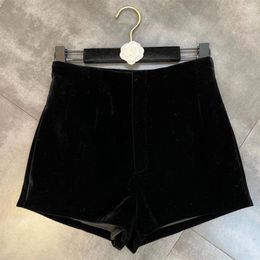 Shorts pour femmes Design marque classique velours hiver sensation polyvalent taille mince noir taille haute