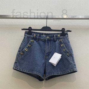 Dames shorts Designer 2024 Lente/zomer nieuwe modieuze meisjes verminderen leeftijd gepersonaliseerde gouden knop denim shorts voor vrouwen 959s