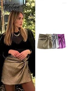 Vrouwen Shorts Elegante Pailletten Geplooide Mini Rok Vrouwen 2024 A-lijn Hoge Taille Rits Voor Vrouw Casual Losse Effen Korte broek