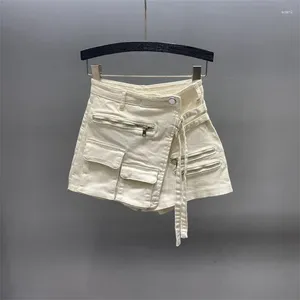 Pantalones cortos de mujeres de mezclilla irregular primavera 2024 A- Línea de cintura alta de cintura suelta y pantalones de pierna ancha falda