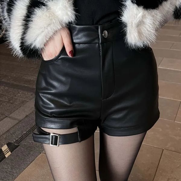 Pantalones cortos para mujer Sexy Black Pu Cuero Otoño e invierno Apretado Gótico Cintura alta Street Fashion Y2K Girl Outfit 231207