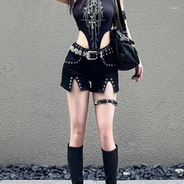 Short féminin sexy basse fille sombre de jean grunge en denim trash jean goth jeans noir