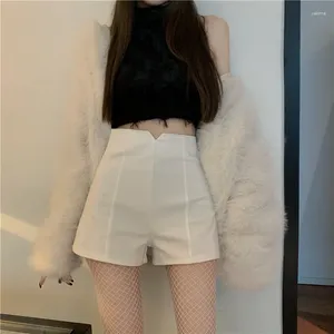 Shorts pour femme pantalons courts pour femme à porter Sexy blanc Mini taille haute mode Design vêtements élégant bas prix Streetwear