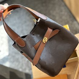 Sac à bandoulière pour femme Designer Design New Bag , le sac seau médiéval donne au sac un aspect neuf, avec une couleur particulièrement belle