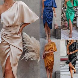 Jupe de jupe pour femmes Dresse de soirée élégante et luxueuse robe de soirée fendue, couleur solide mi-monte à mi-hauteur diagonale robe robe
