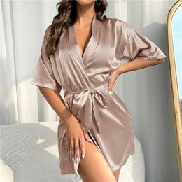 Sleep Sleep Lounge Womens Vêtements de sommeil Bathrobe de mariage Pyjama imitation de nuit en satin de soie