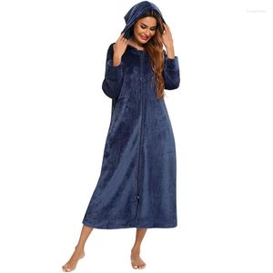 Vêtements de nuit pour femmes 2022 Flanelle d'hiver Femme Robe à glissière avant Manteau avec poche Peignoir chaud à capuche Solide Robe à manches longues Robe de nuit
