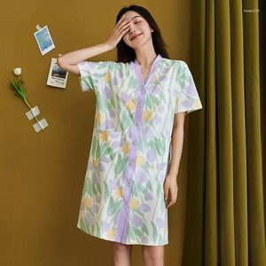 Vêtements de nuit pour femmes 2023 Été Femme Imprimer Sleepshirt Dames Coton Chemise de nuit Femmes Manches courtes Col V Col Robe à la maison avec soutien-gorge