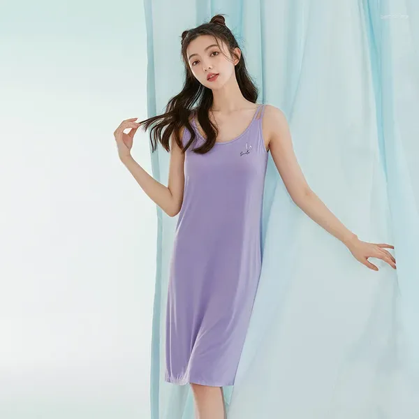 Vêtements de nuit pour femmes 2023 Summer Sleepshirt Femme Slip Robe Dames Bamboo Fibre Chemise de nuit Femmes Sans manches Home Bretelles Jupe avec soutien-gorge Plus