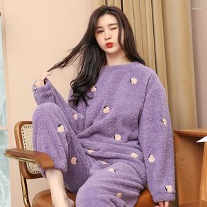 Ropa de dormir para mujer 2023 Invierno Coral Fleece Conjunto de pijama Mujeres Grueso Cálido Franela Terciopelo Acogedor 2 piezas Manga larga Bordado Homewear