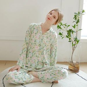 Ropa de dormir para mujer 2024 Moda coreana Otoño e invierno Est Estilo Satinado Color verde Impresión floral Cardigan de manga larga Ropa para el hogar