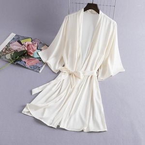 Vêtements de nuit pour femmes 2024 Spring Summer Homewear Solid Satin Robe de mariée Robe de mariée Kimono Femmes Soie Rayonne Chemise de nuit Sexy Nightwear