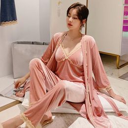 Vêtements de nuit pour femmes 3 pièces pyjamas velours Robe ensembles sangle dentelle Sexy chemise de nuit pantalon complet pyjamas femmes automne hiver Cardigan Kimono robe