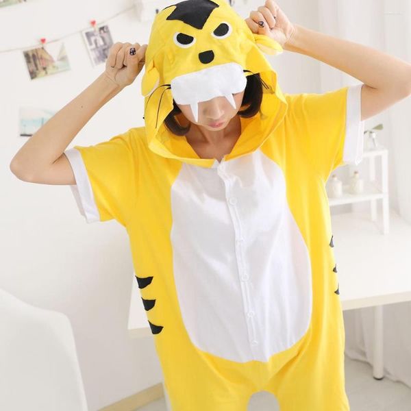 Vêtements de nuit pour femmes adultes animaux anime tigre coton pyjamas cosplay onesie à capuche femmes hommes été unisexe manches courtes dessin animé