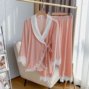 Vêtements de nuit pour femmes Automne et hiver Pyjamas à manches longues en velours doré Home Fury Ensemble deux pièces en dentelle Pyjama sexy Col en V Rose Coupe ample