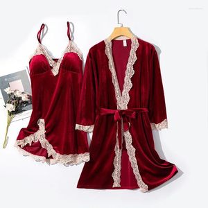 Ropa de dormir de las mujeres Otoño Femenino Terciopelo Twinset Robe Set Sexy Patchwork Lace Albornoz Vestido Suspender Nightdress Suelto Velour Ropa para el hogar