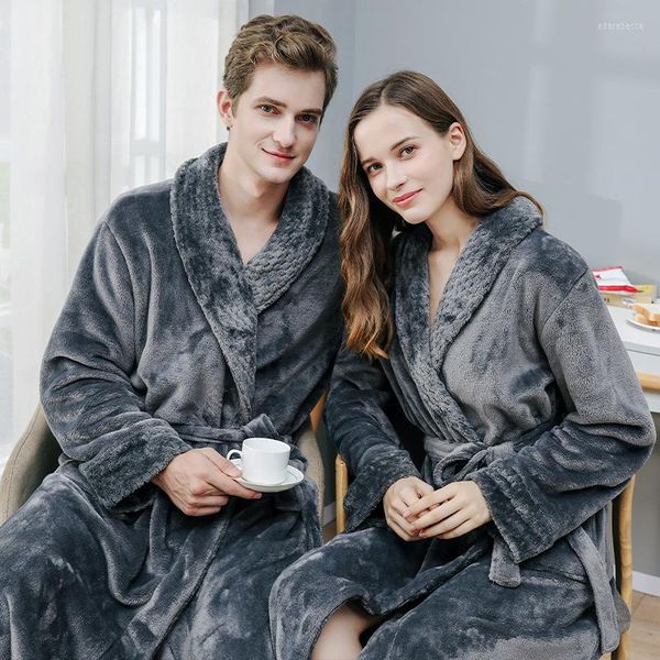 Vêtements de nuit pour femmes automne hiver mode Style moyen peignoir flanelle épais chaud surdimensionné Couple peignoir paresseux hommes femmes robe de chambre