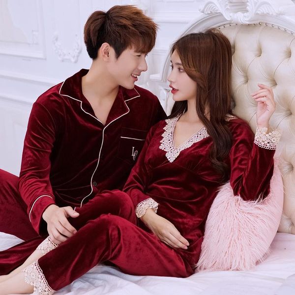 Vêtements de sommeil pour femmes Autunm Couple d'hiver Pyjamas Suit femmes Velour à manches longues Male Mâle Loose-décontractée Two Piece Set Nightwear