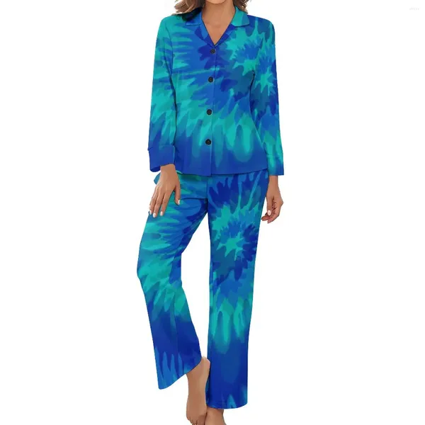 Vêtements de nuit pour femmes Bleu Vibrant Tie Dye Pyjamas Rétro Tourbillon Imprimer Maison Col En V Vêtements De Nuit Dame 2 Pièces Conception À Manches Longues Ensemble Mignon