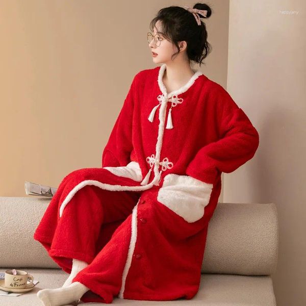 Ropa de dormir para mujeres Pajama de estilo chino Juego de camiseta roja Nightwown Nightwear Brotes de vellón de vellón cálido