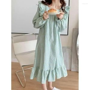 Vêtements de nuit pour femmes col porter pièce longue robe volants manches à carreaux chemise de nuit automne style pyjamas maison un carré des femmes coréennes